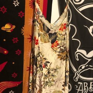 Cute Asian patterned flowy dress